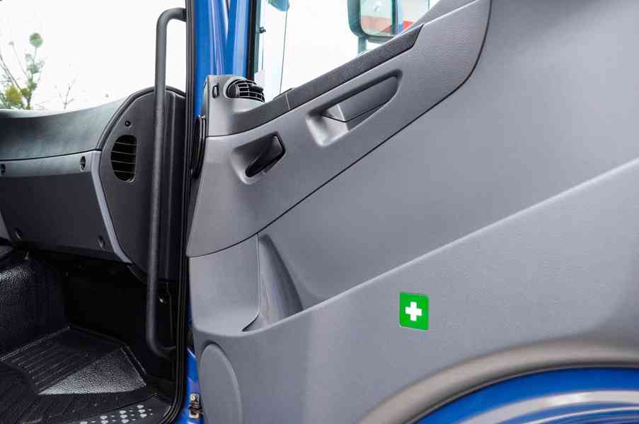 MERCEDES AXOR 1824 - 18T HÁKOVÝ NOSIČ KONTEJNERŮ EU5 - foto 35