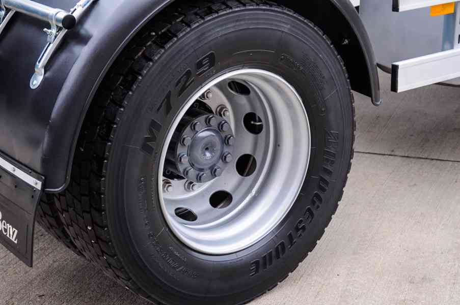 MERCEDES AXOR 1824 - 18T HÁKOVÝ NOSIČ KONTEJNERŮ EU5 - foto 13