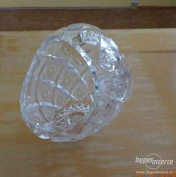 Mísa ve tvaru košíku z broušeného skla - foto 2