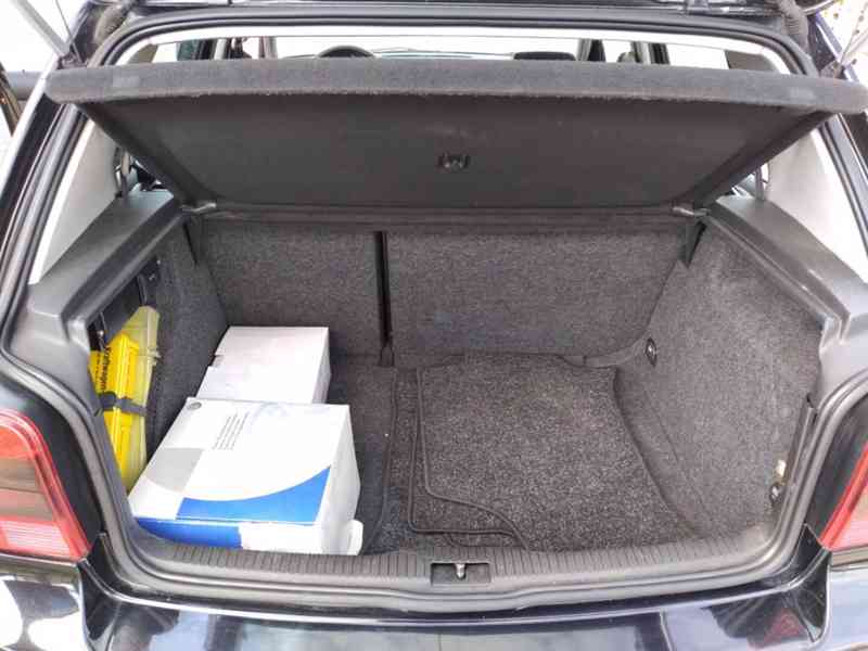 VOLŮKSWAGEN GOLF 1.9 GTI TDI EXCLUSIVE - foto 25