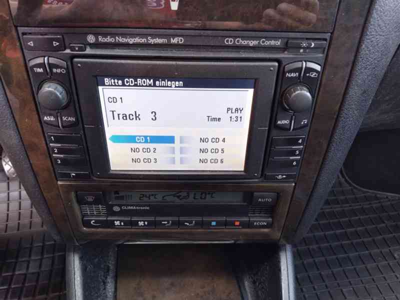 VOLŮKSWAGEN GOLF 1.9 GTI TDI EXCLUSIVE - foto 17