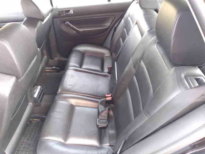 VOLŮKSWAGEN GOLF 1.9 GTI TDI EXCLUSIVE - foto 12