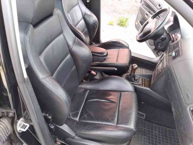 VOLŮKSWAGEN GOLF 1.9 GTI TDI EXCLUSIVE - foto 14