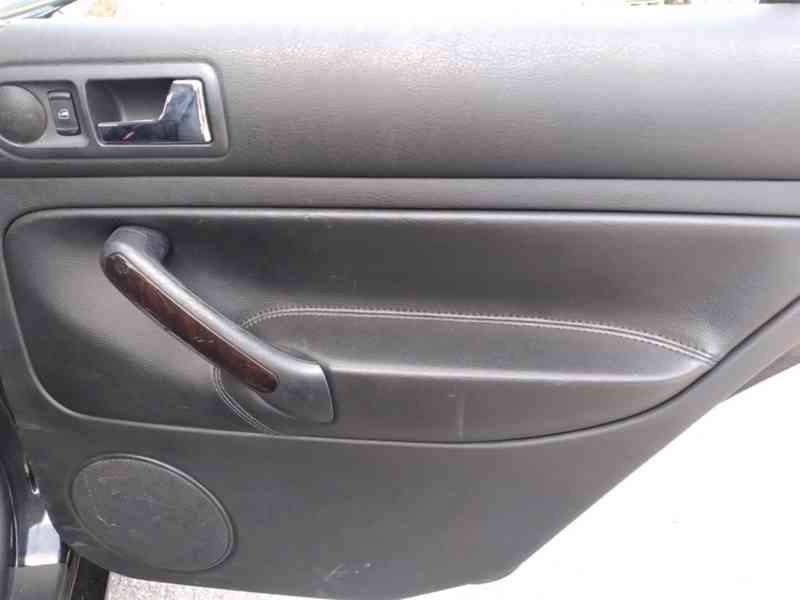 VOLŮKSWAGEN GOLF 1.9 GTI TDI EXCLUSIVE - foto 29