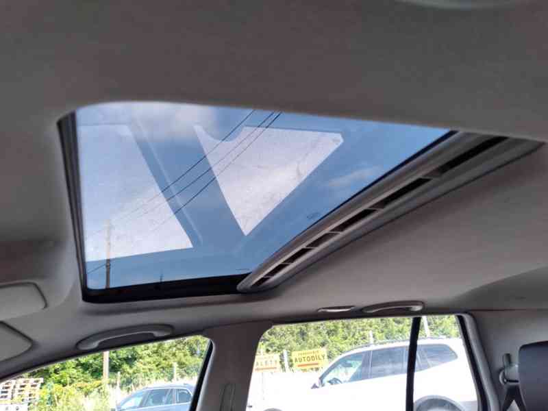VOLŮKSWAGEN GOLF 1.9 GTI TDI EXCLUSIVE - foto 22