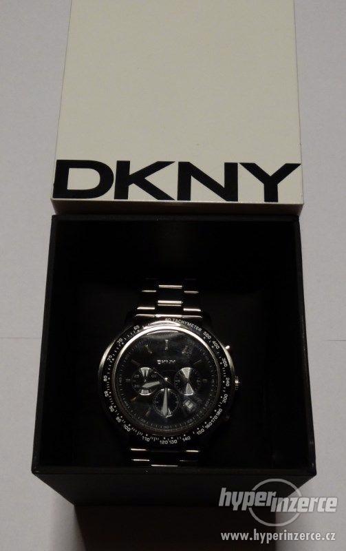 Dkny hodinky discount bazar