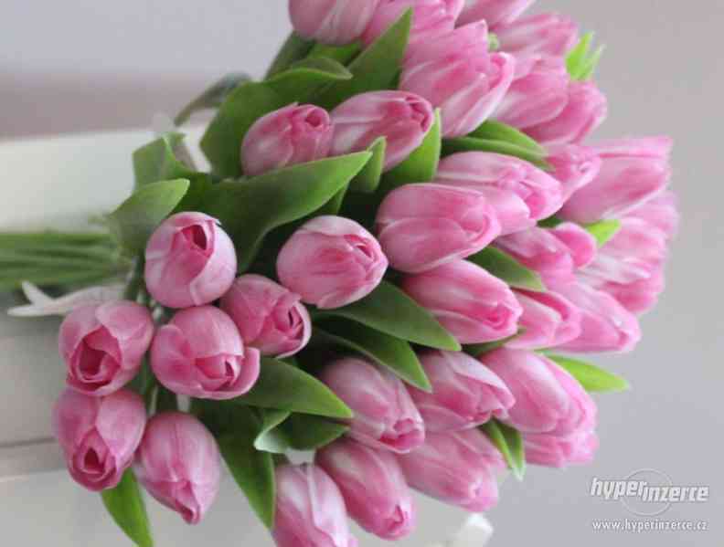Jarní dekorace - plastové tulipány - foto 1