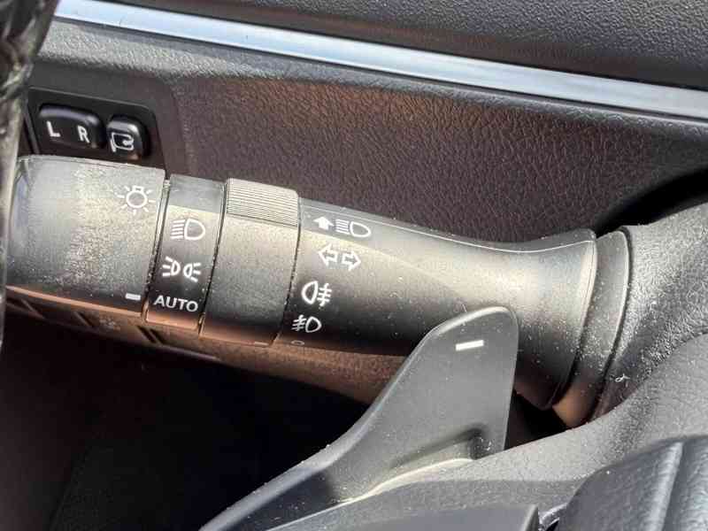 Toyota Verso 1,8i Aut. Life Limited Edition benzín 108kw - foto 32
