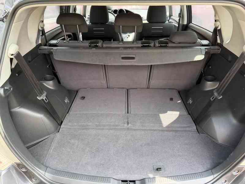Toyota Verso 1,8i Aut. Life Limited Edition benzín 108kw - foto 11