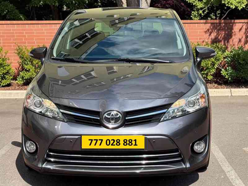 Toyota Verso 1,8i Aut. Life Limited Edition benzín 108kw - foto 34