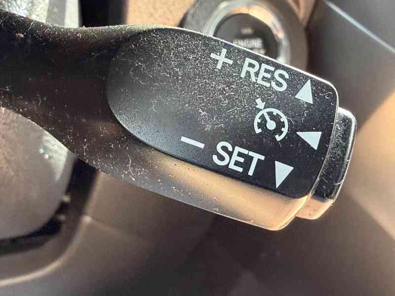 Toyota Verso 1,8i Aut. Life Limited Edition benzín 108kw - foto 38
