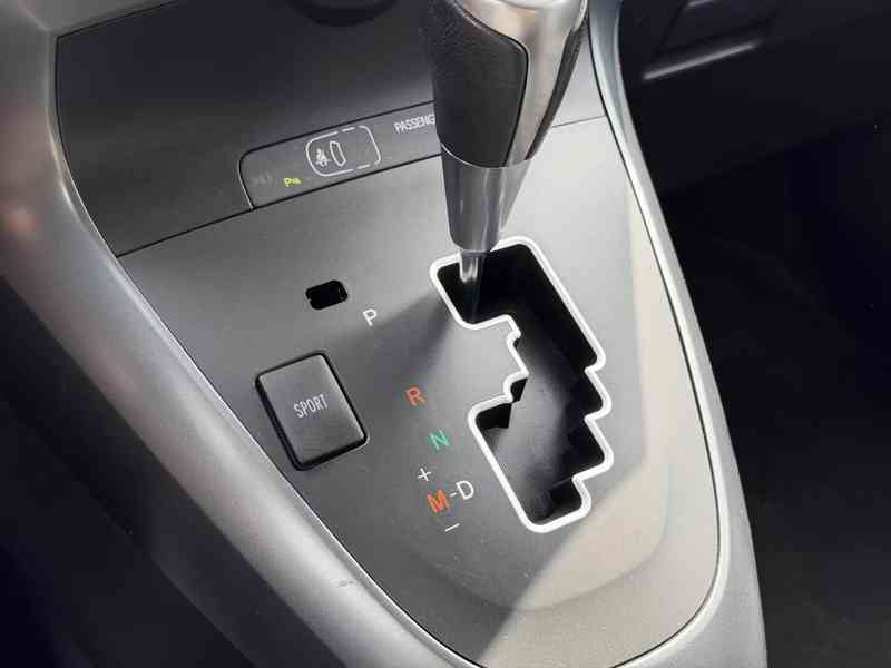 Toyota Verso 1,8i Aut. Life Limited Edition benzín 108kw - foto 10