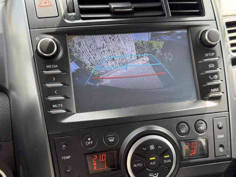 Toyota Verso 1,8i Aut. Life Limited Edition benzín 108kw - foto 40