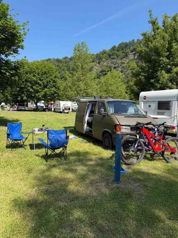 Volkswagen Transporter 1,9   T4 s obytnou vestavbou - odpoč - foto 11