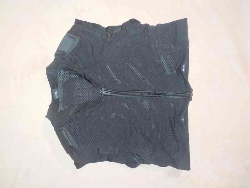 ČERNÝ PÁTEŘÁK/ZÁDOVÝ CHRÁNIČ NA KONĚ, LYŽE, SNOWBOARD, KOLO - foto 4