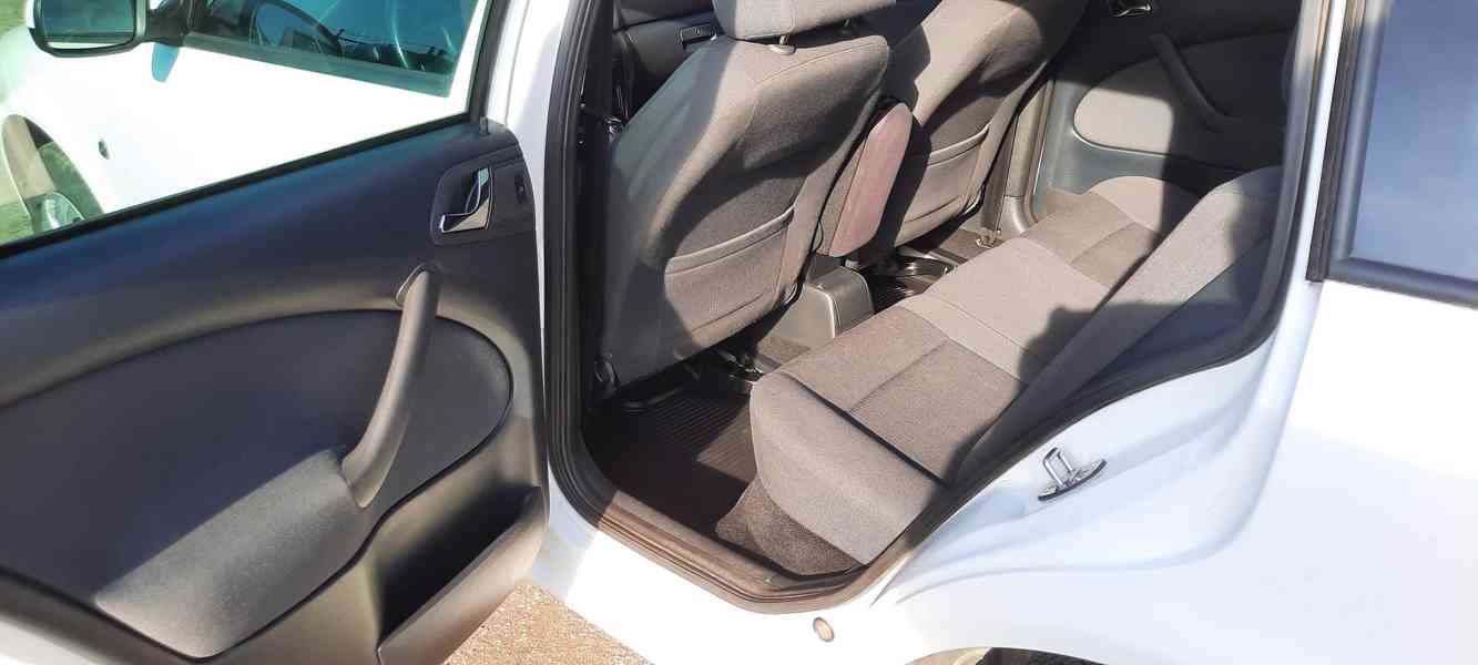 Škoda Octavia Combi Tour 1.9 TDI, 06/2010 - foto 11