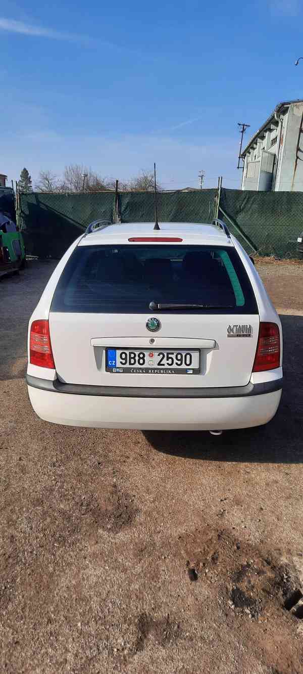 Škoda Octavia Combi Tour 1.9 TDI, 06/2010 - foto 6