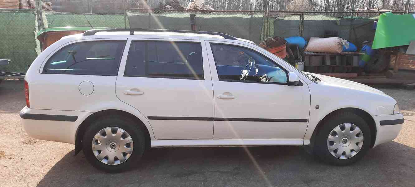 Škoda Octavia Combi Tour 1.9 TDI, 06/2010 - foto 8