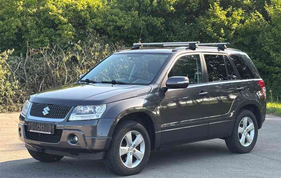 Suzuki Grand Vitara 2.4i Club+ benzín 124kw - foto 16