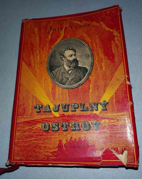 J. Verne: Tajuplný ostrov. - foto 2