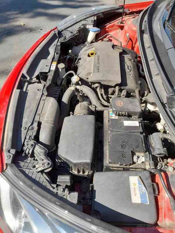 Hyundai i30 1,4   rv. 2015 , STK do 10/2017 - foto 7