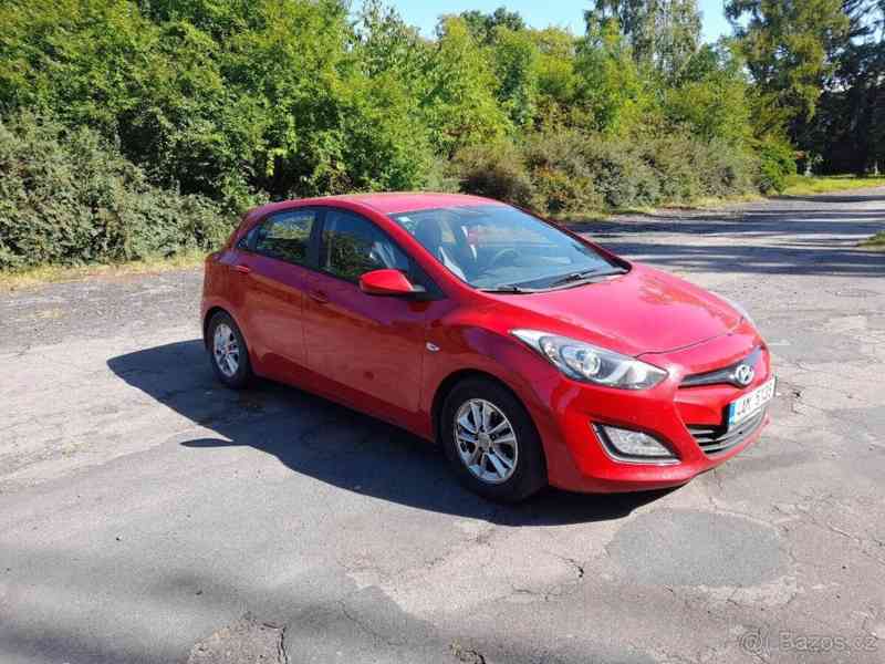 Hyundai i30 1,4   rv. 2015 , STK do 10/2017 - foto 3