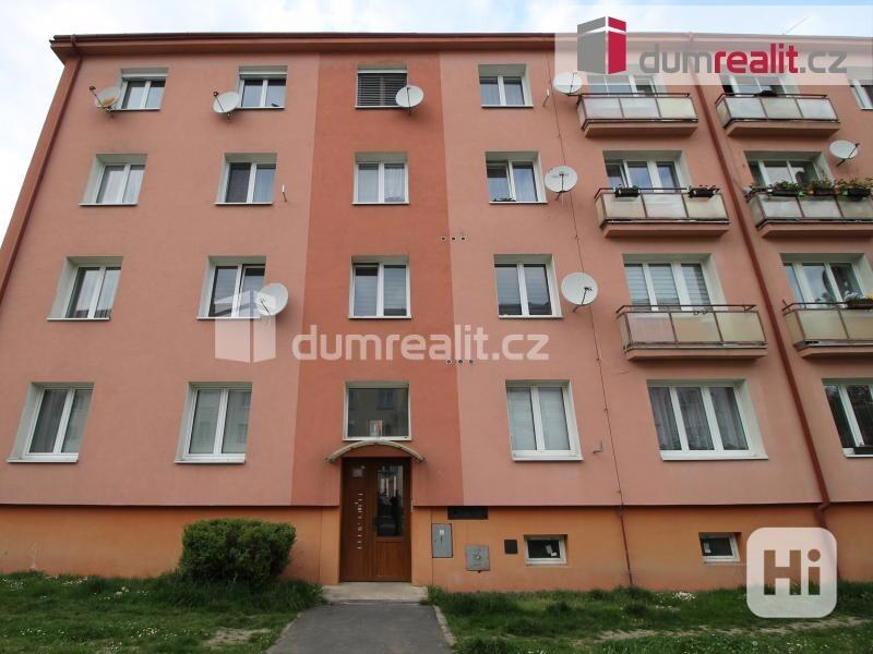 Pěkný slunný byt před rekonstrukcí 2+1 v prvním patře cihlového domu v Sokolově - foto 18