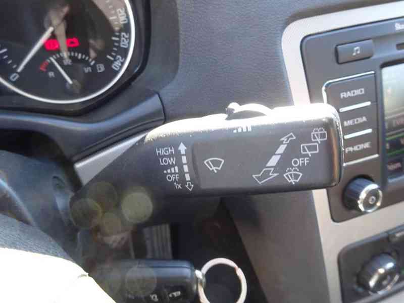 Škoda Octavia 1.6 TDI Combi r.v.2011 (77 kw) - foto 12