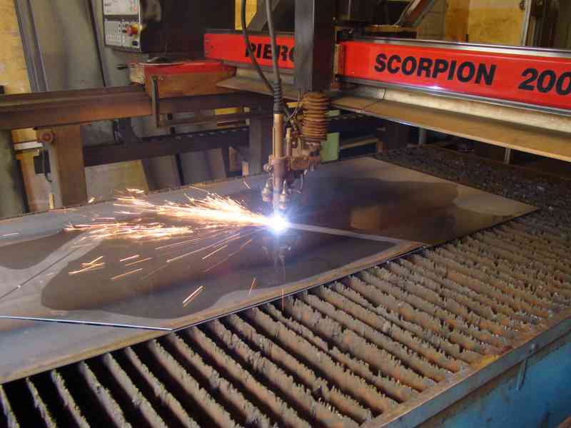 CNC plazma - pálicí stroj Pierce Scorpion 2000 P - foto 6