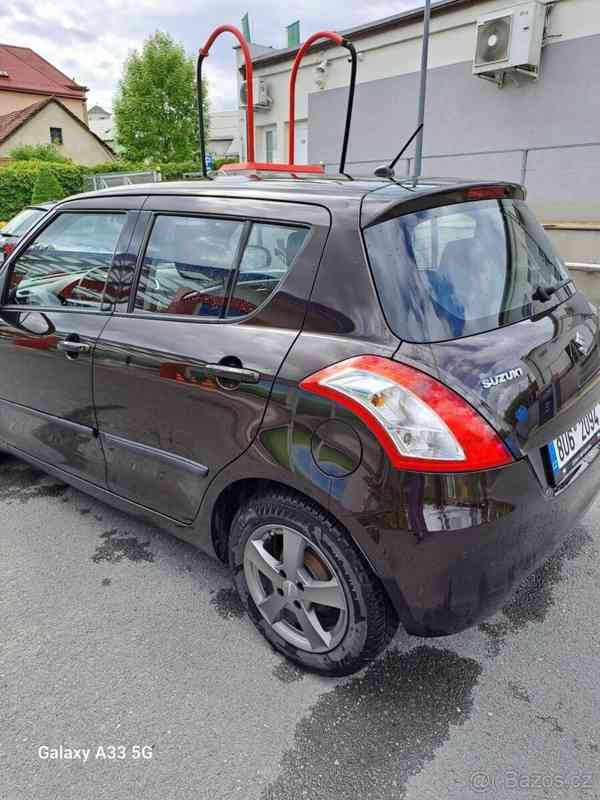 Suzuki Swift 1,2 4/ 2015 - foto 14