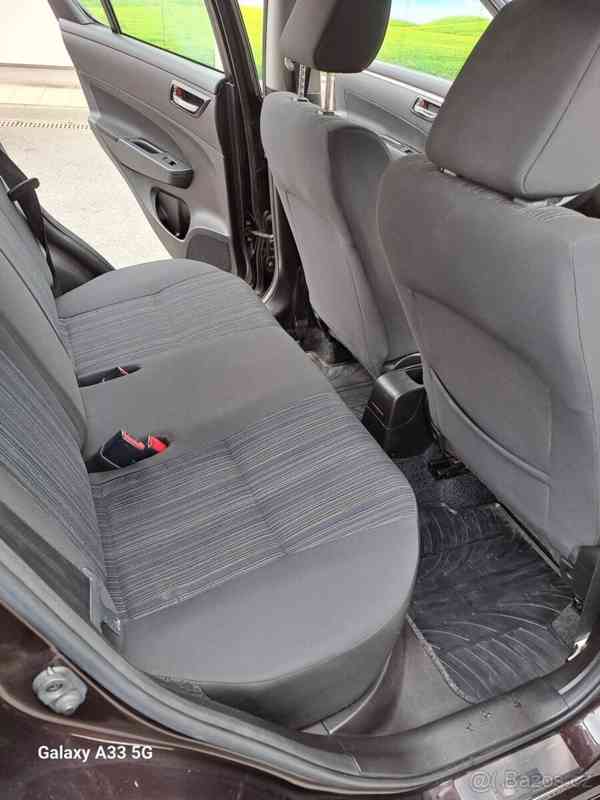 Suzuki Swift 1,2 4/ 2015 - foto 15