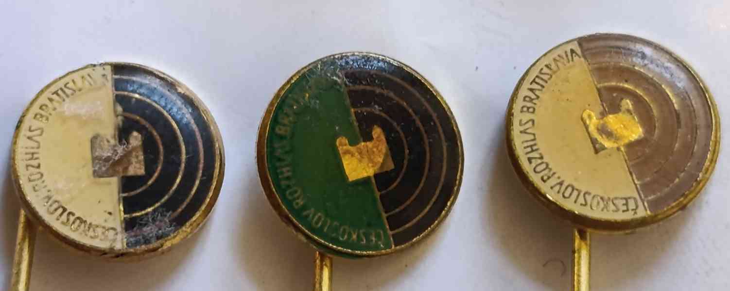 Sada 5 sběratel. odznaků Československý Rozhlas Bratislava - foto 2