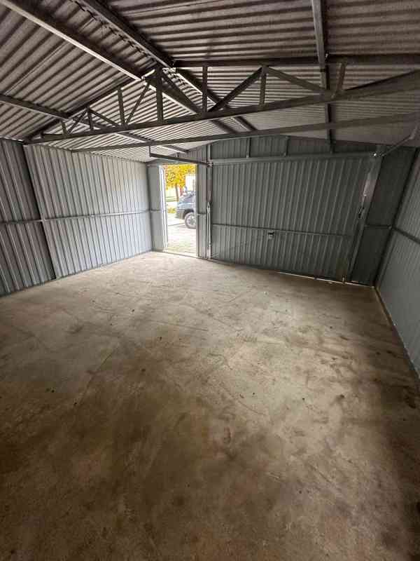 Plechova garáž 5x5m -  výklopná vrata -  dveře - okno TS857 - foto 7
