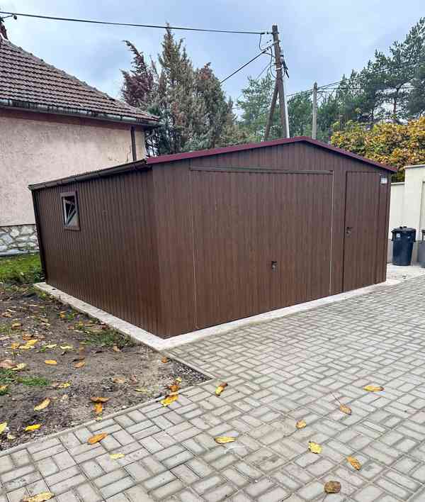 Plechova garáž 5x5m -  výklopná vrata -  dveře - okno TS857 - foto 4