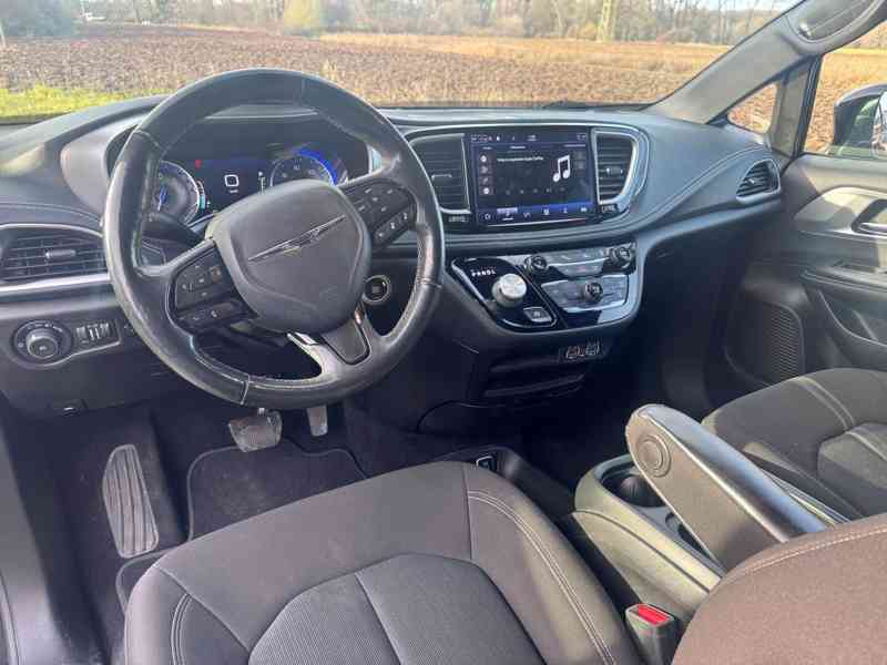Chrysler Pacifica 3,6 4x4 AWD DVD RADAR Stype 2021 - foto 17