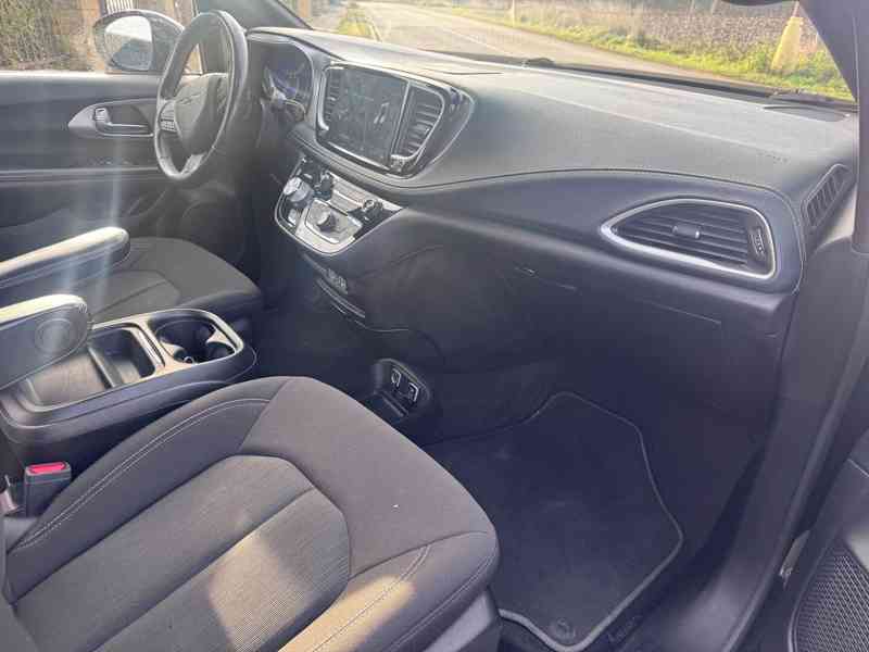 Chrysler Pacifica 3,6 4x4 AWD DVD RADAR Stype 2021 - foto 13