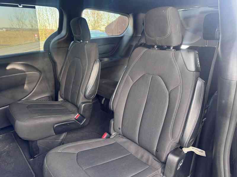 Chrysler Pacifica 3,6 4x4 AWD DVD RADAR Stype 2021 - foto 15