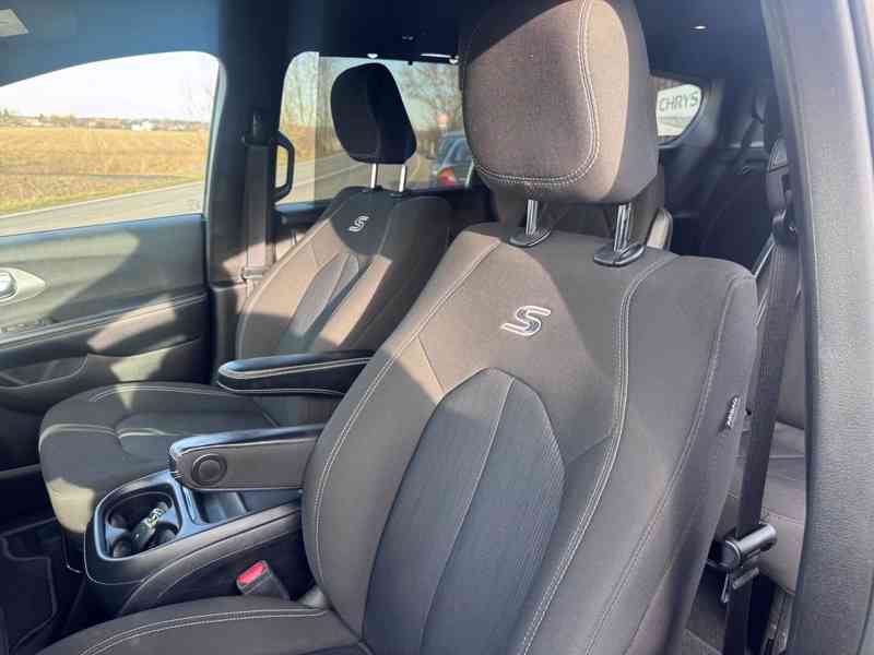 Chrysler Pacifica 3,6 4x4 AWD DVD RADAR Stype 2021 - foto 16