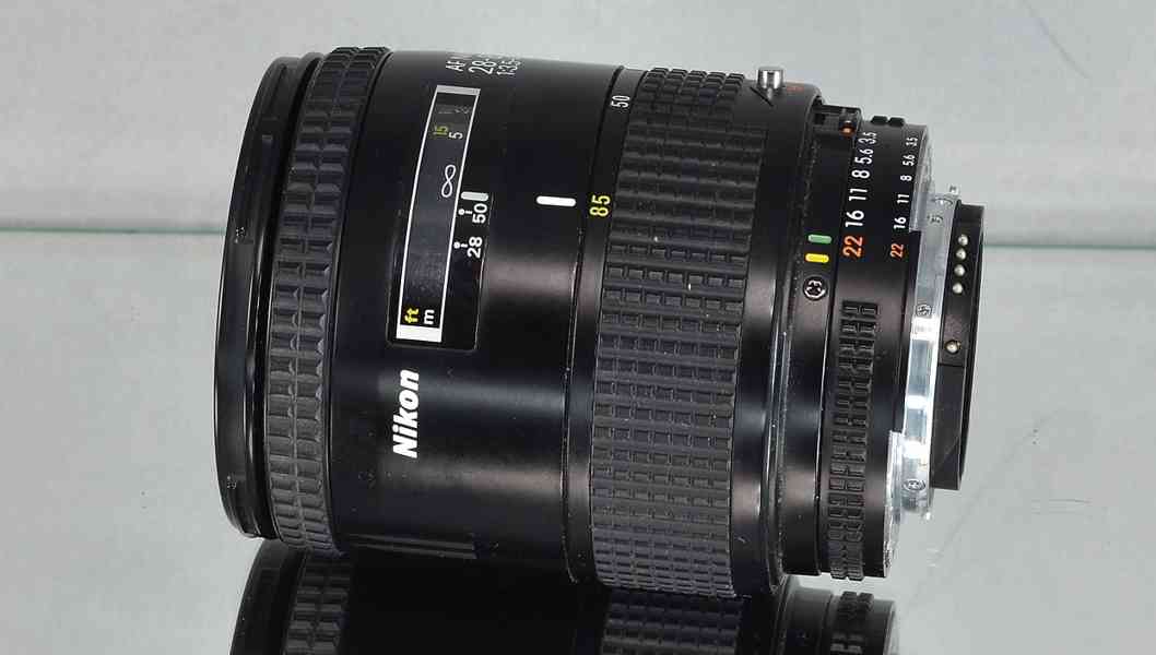 Nikon AF Nikkor 28-85mm f/3,5-4,5 *Fullframe  - foto 5