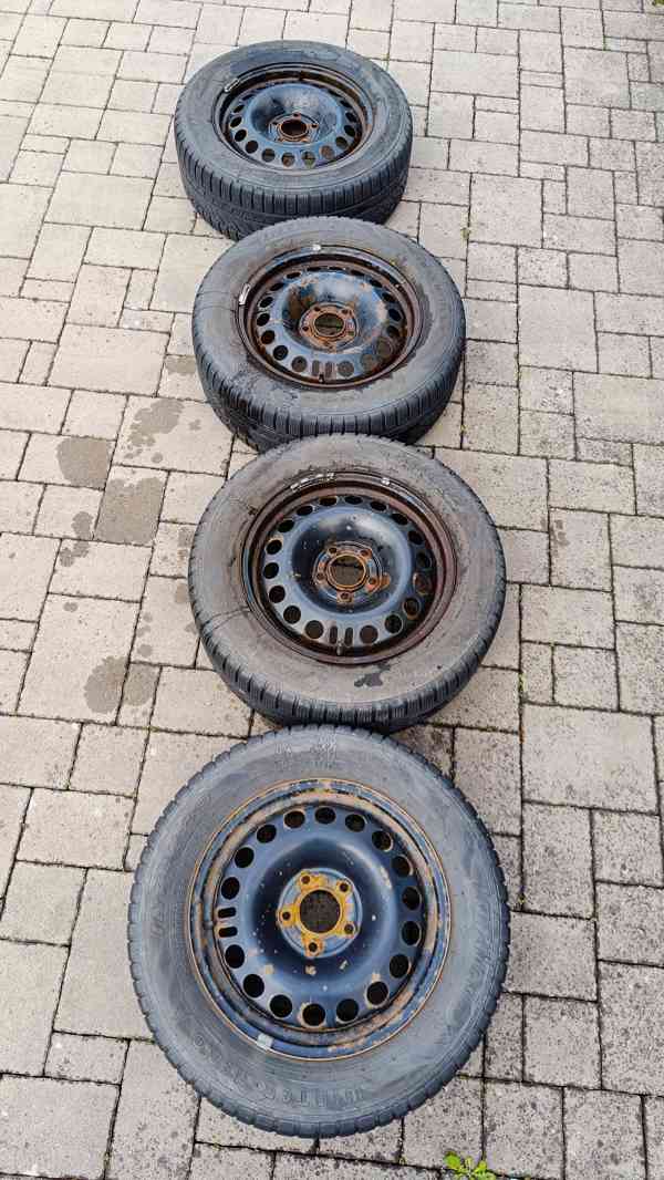 Sada zimních kol 215/60 R16 95H, disk 6,5Jx16 H2 ET41 - foto 6