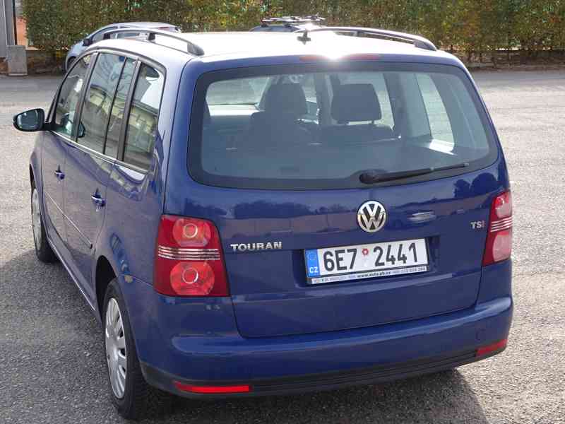 VW Touran 1.4 TSI r.v.2010 (103 kw) 7 míst stk:10/2026 - foto 4