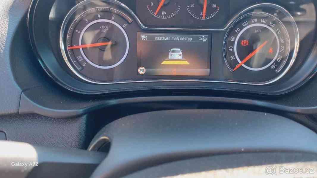 Opel Insignia 2,0 - foto 12