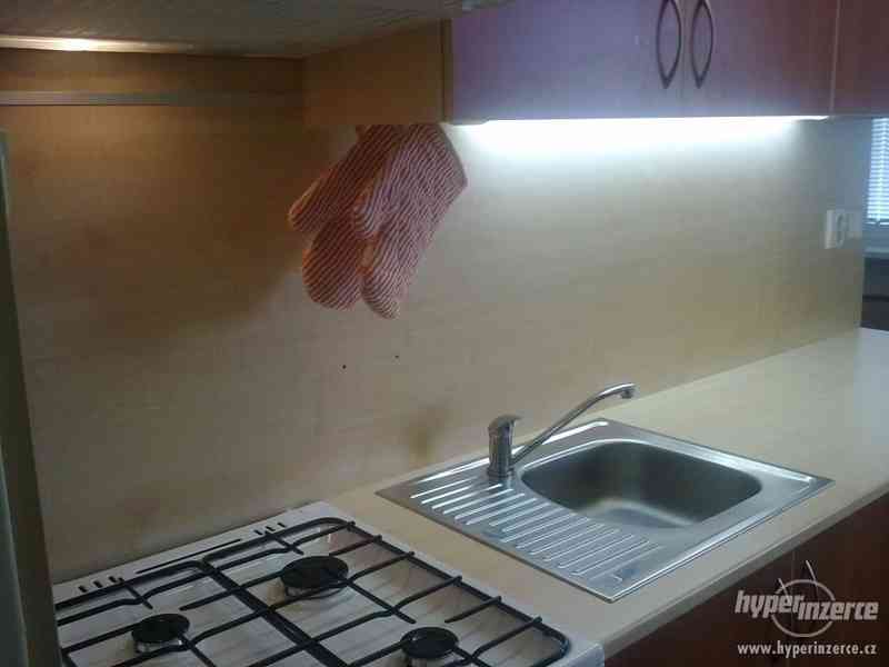 PRONÁJEM BYTU BEZ RK V CHRASTAVĚ - foto 2