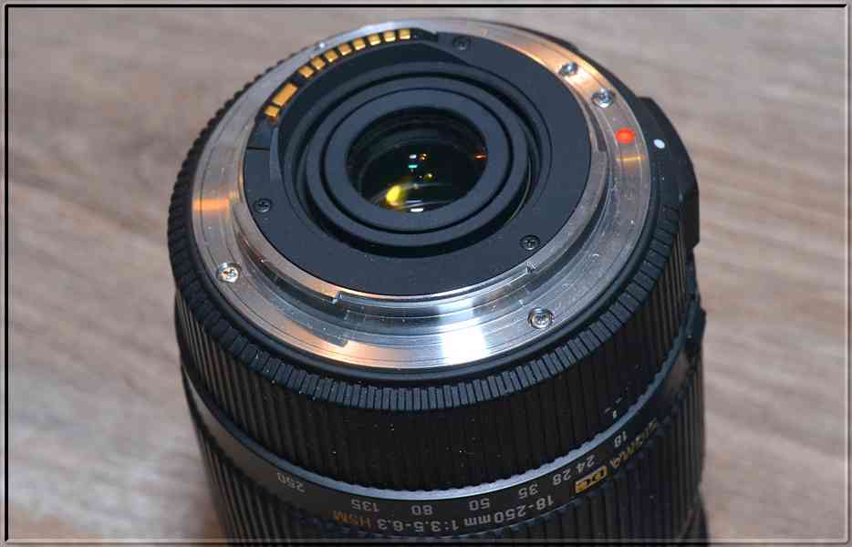 pro Canon - Sigma DC 18-250mm 1:3.5-6.3 HSM OS - foto 5