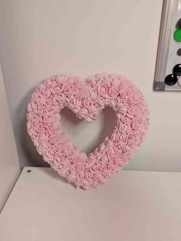 Medvídci z pěnových růží - foto 7