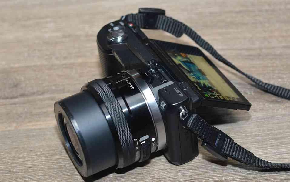 Sony A 5000 + 16-50mm *Full HDV*WIFI/NFC* 1600 Exp - foto 9
