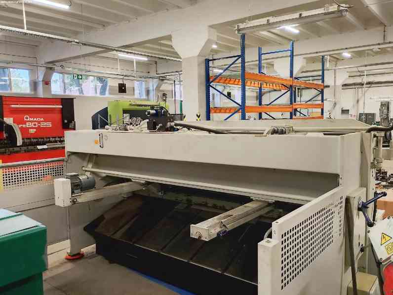 Hydraulické tabulové nůžky MVD B06-3100 - foto 3