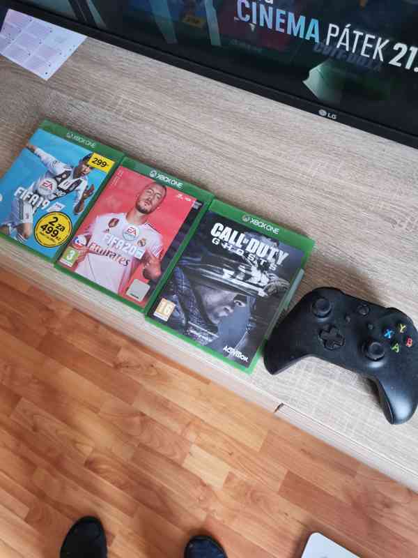 Xbox one x 1tb  - foto 2