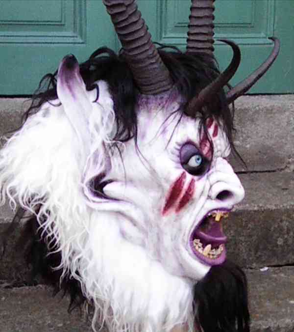Strašidelná maska čerta Krampus - foto 3