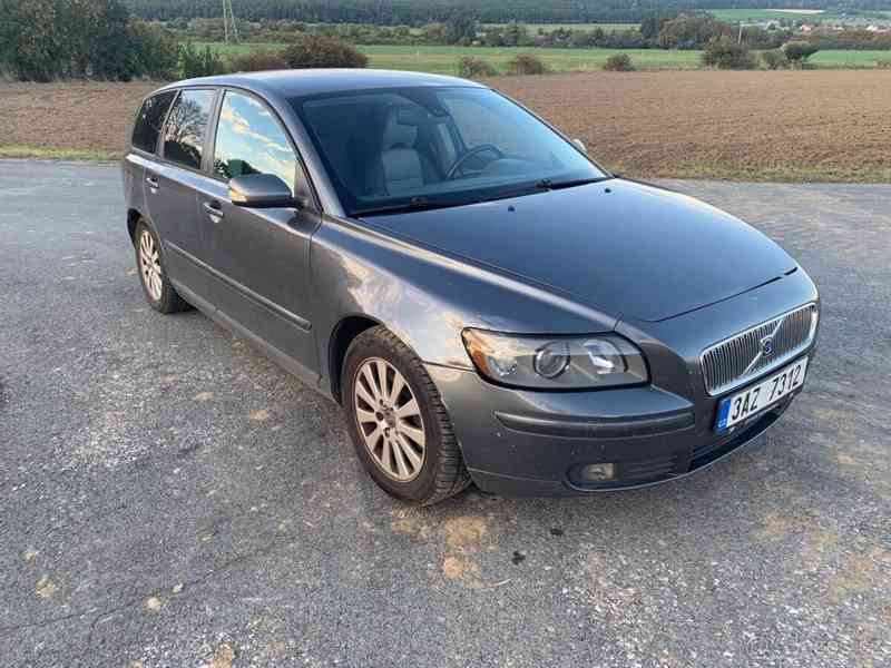 Volvo V50 2,4   5 válec , R.v. 2004 , Benzin,L - foto 7